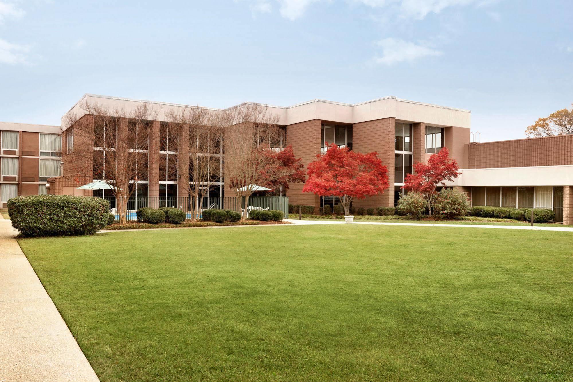 Clarion Inn Sheffield Muscle Shoals Экстерьер фото